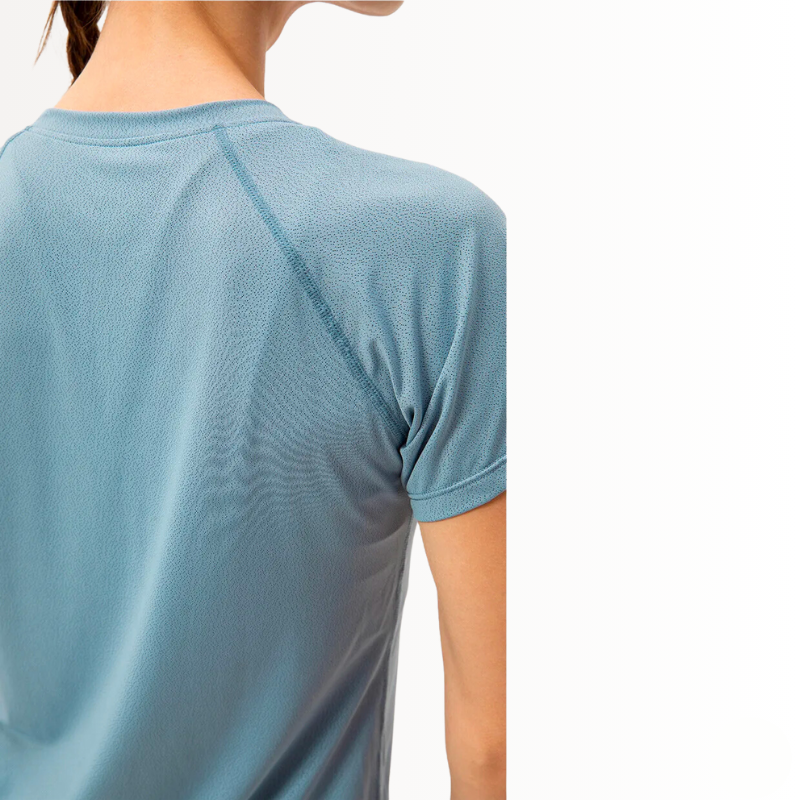 Camiseta Esportiva Feminina FlexMove - Ultra-leve e Respirável